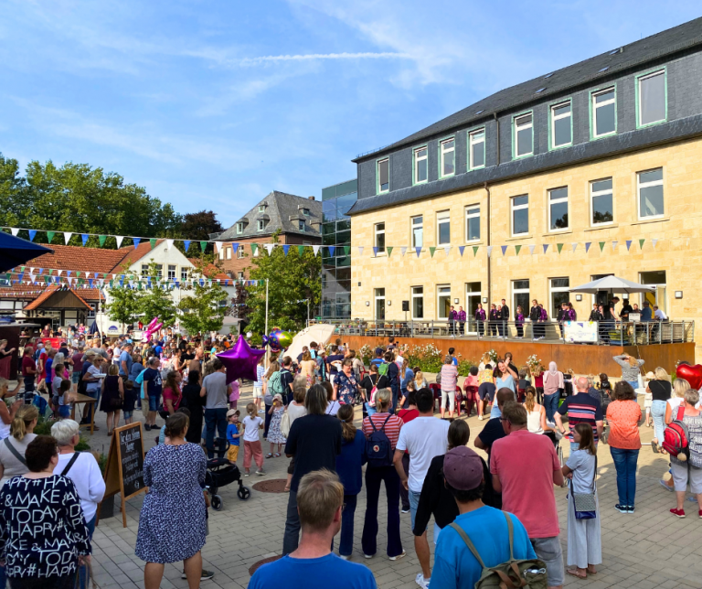 Viele Menschen haben am Samstag den Tilbecker Stiftstrubel besucht.